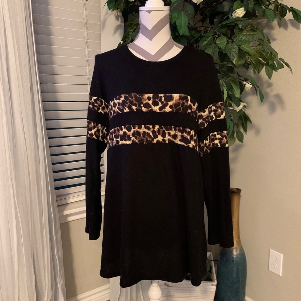 Black long sleeve Ladies Top